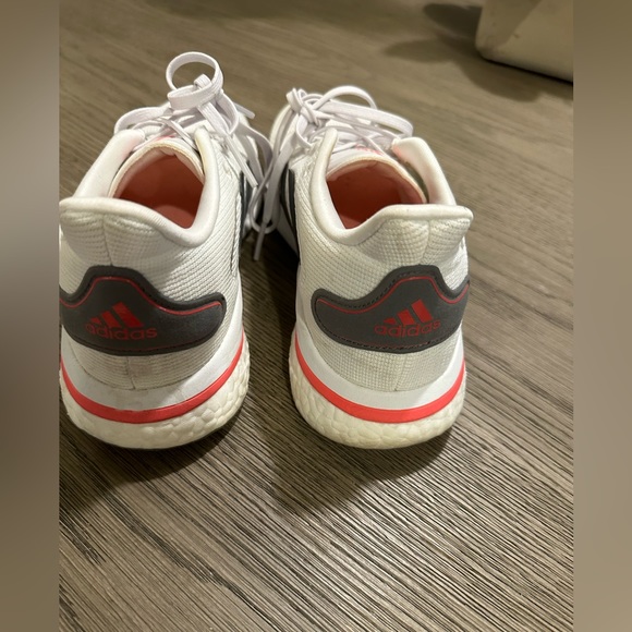 Adidas tennis shoes, 8.5 - Picture 2 of 4